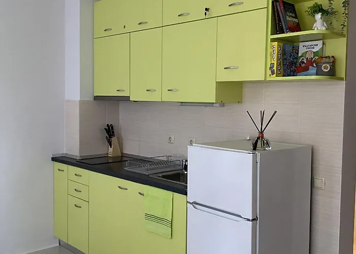 Joy Apartament Ravda